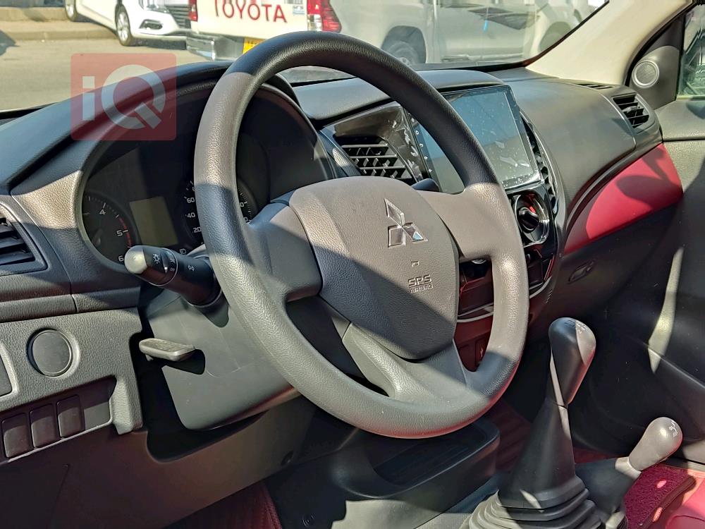 میتسوبیشی L200